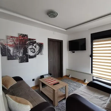 Διαμέρισμα Nina Bombonjera *